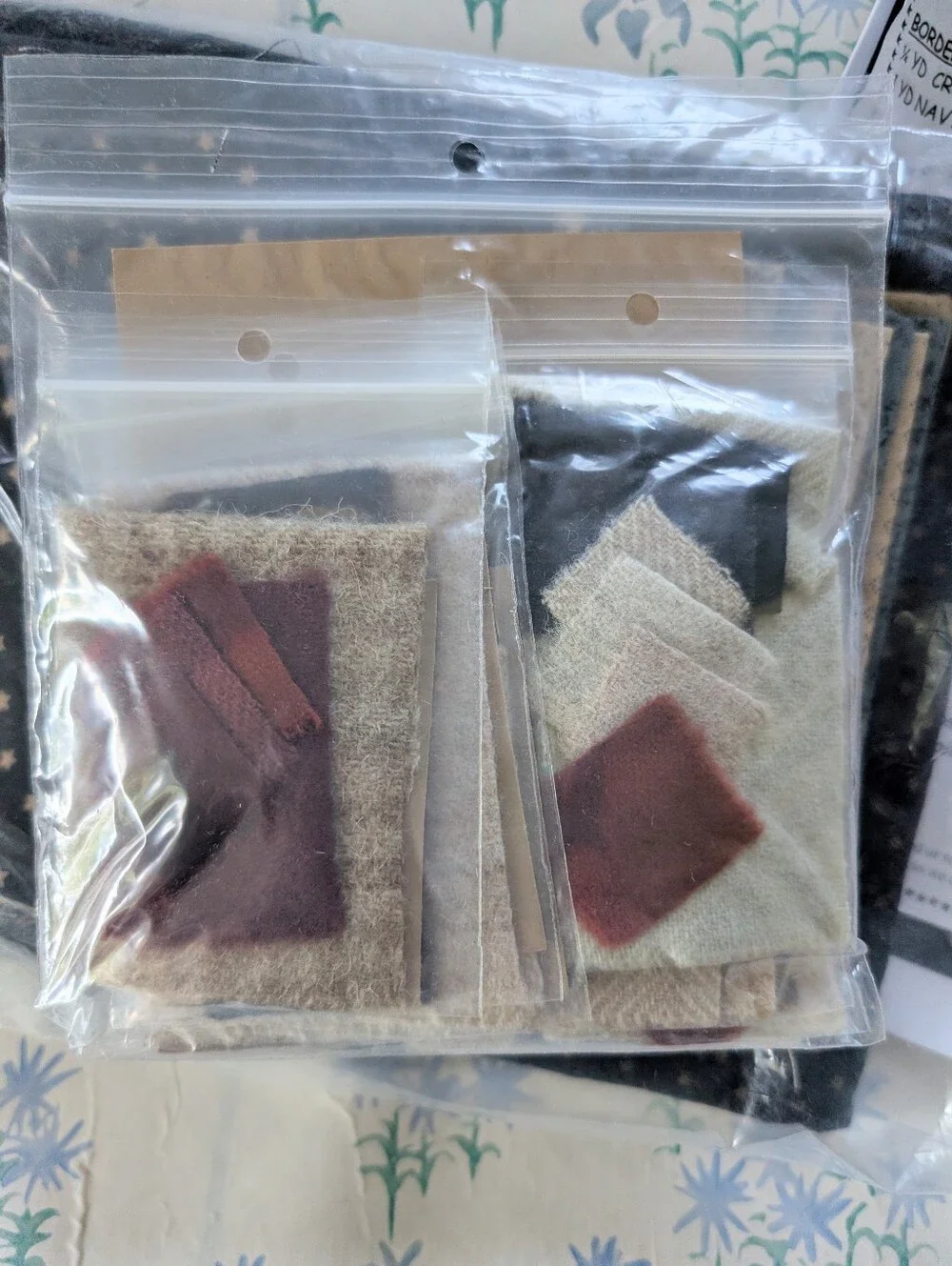 Primitive Gatherings Mini Warm Winter Blessings Quilt Kit NEW Holiday Winter DIY